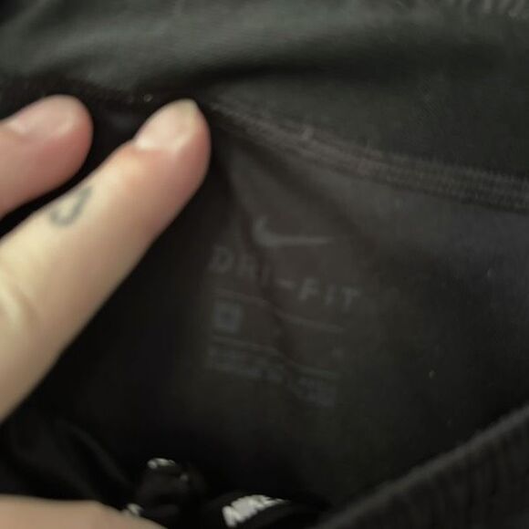 Nike Women’s Dri-FIT Tempo Running Shorts Black Size Medium With Pocket Liner - Picture 6 of 11